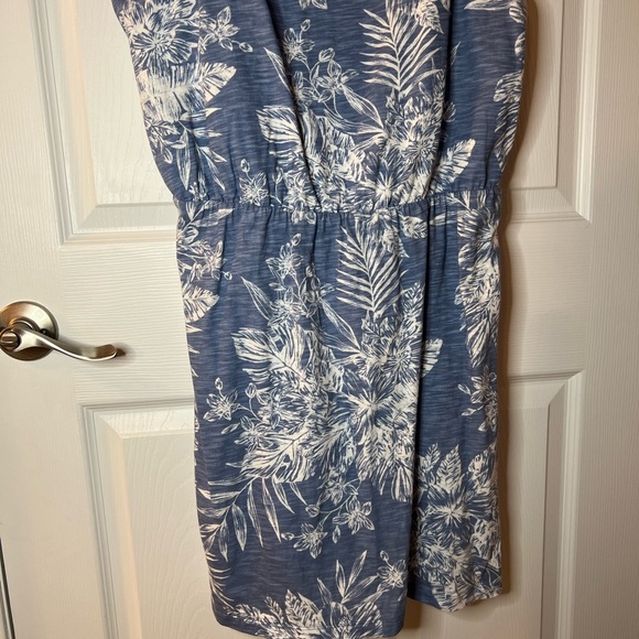 Old Navy XL Blue Floral Dress with adjustable straps - Picture 4 of 12